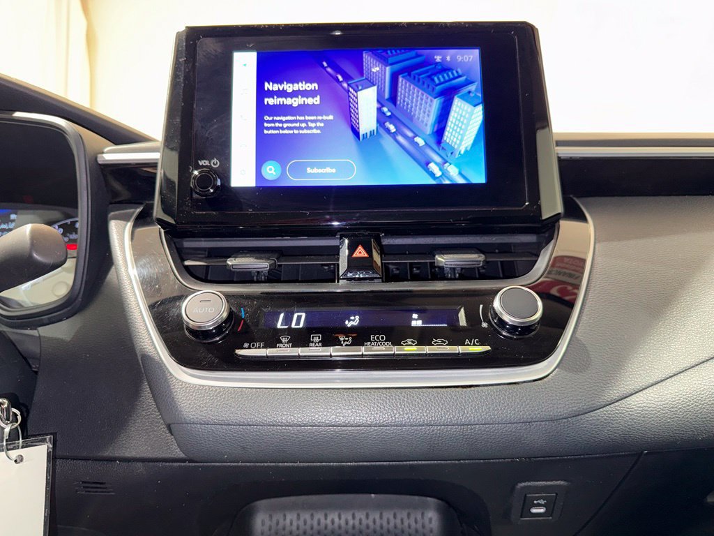 Certified 2025 Toyota Corolla LE FWD image 24