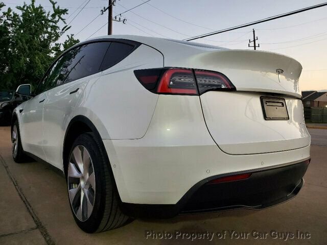Used 2021 Tesla Model Y Long Range image 20