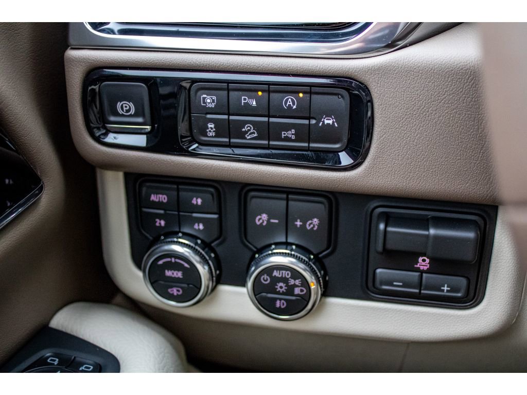 New 2026 GMC Yukon Denali w/ Denali Reserve Package image 41