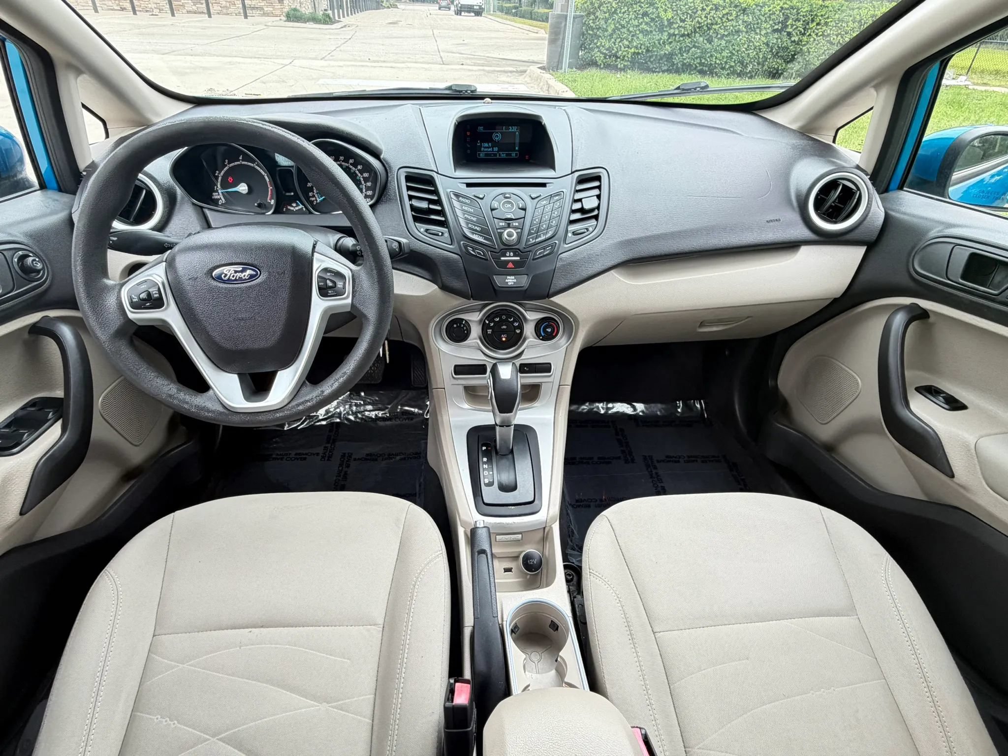 Used 2017 Ford Fiesta SE FWD image 10