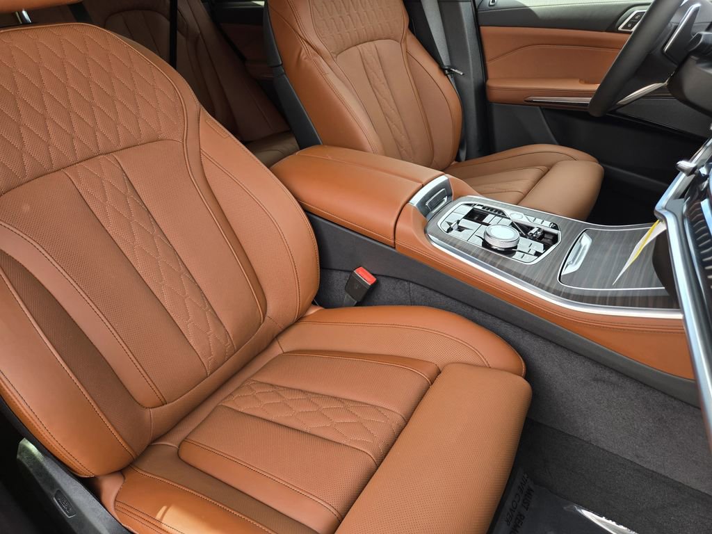 New 2026 BMW X5 xDrive40i w/ Executive Package AWD/4WD image 16