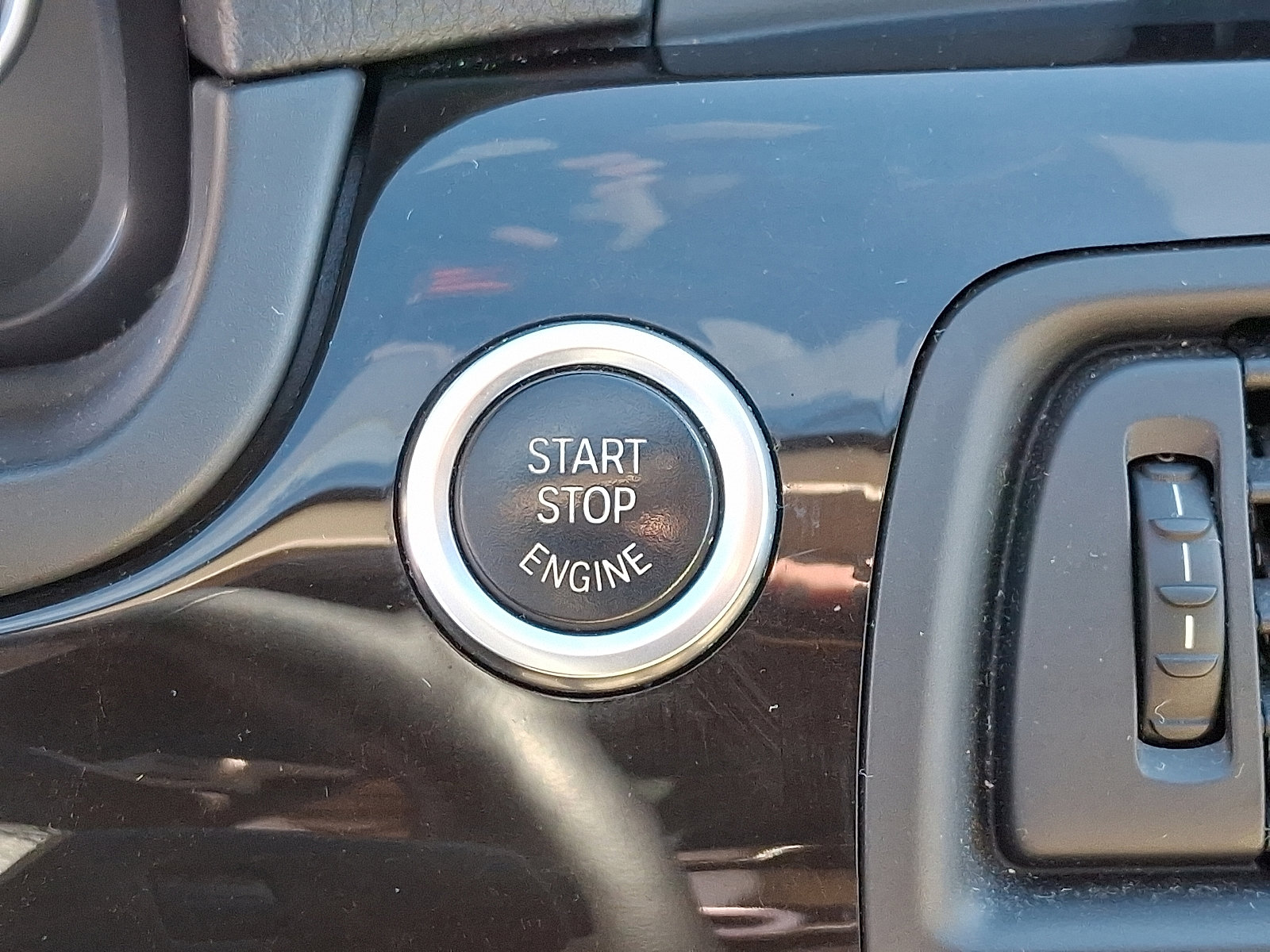 Used 2011 BMW 535i xDrive Sedan image 27