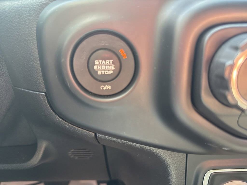 Used 2020 Jeep Gladiator Sport w/ Quick Order Package 24S AWD/4WD image 25