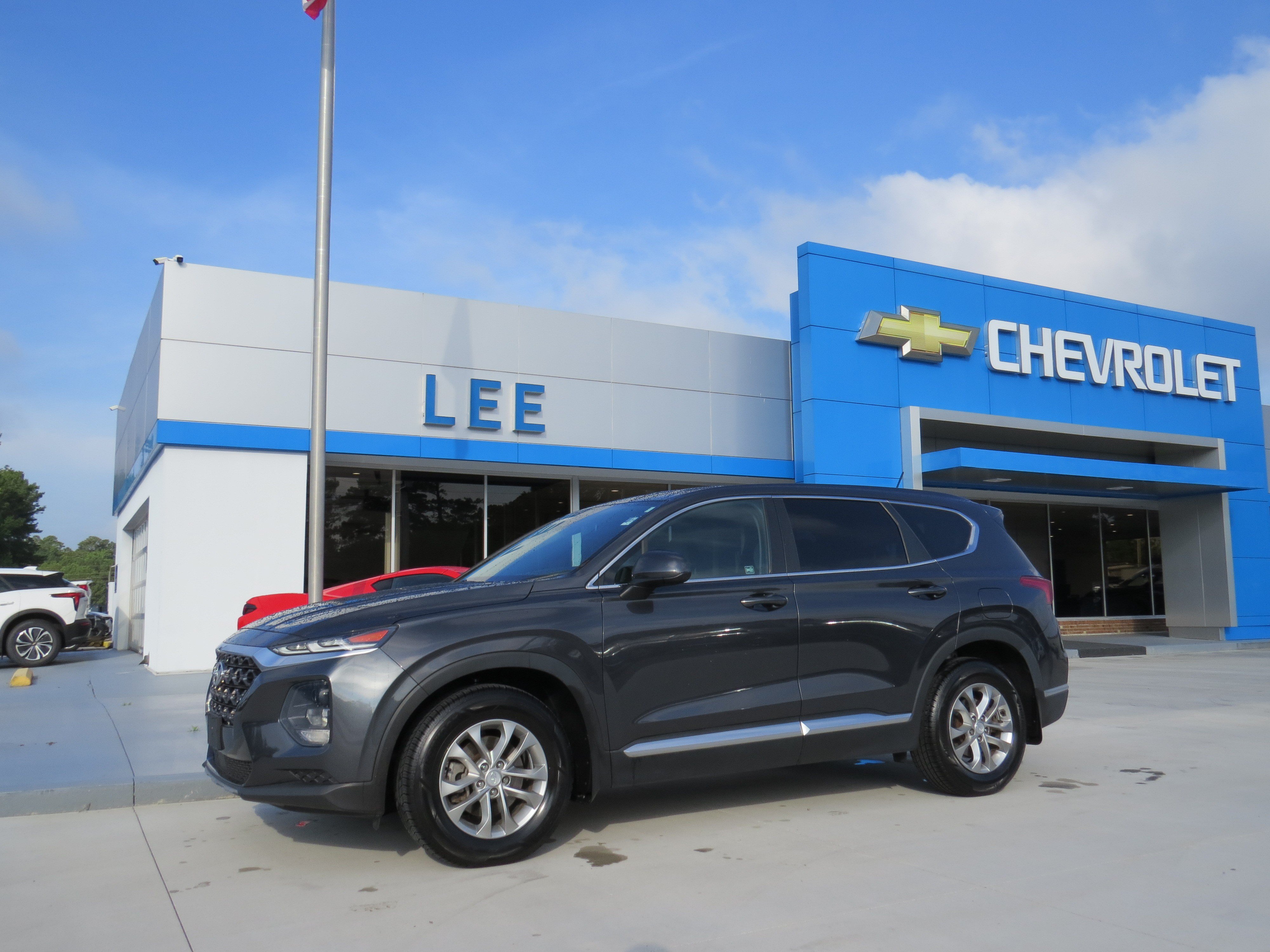 Used 2020 Hyundai Santa Fe SE FWD image 1