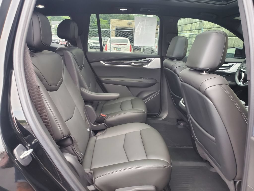 Certified 2023 Cadillac XT6 Premium Luxury w/ Technology Package AWD/4WD image 38
