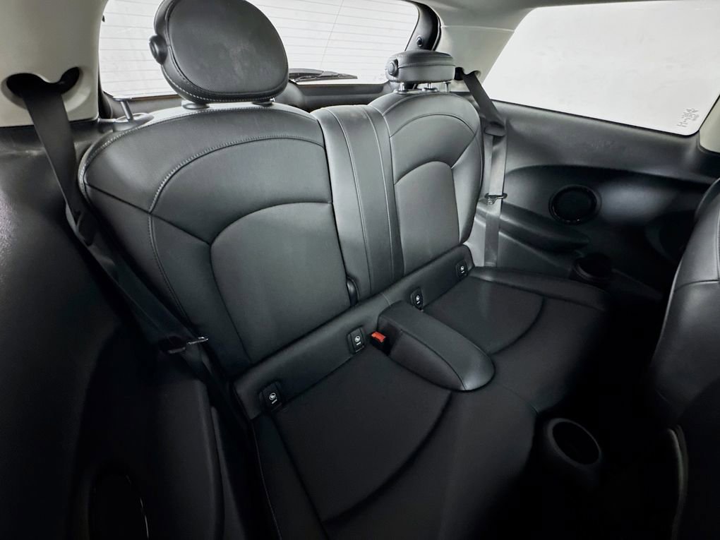 Used 2017 MINI Cooper 2-Door Hardtop FWD image 27