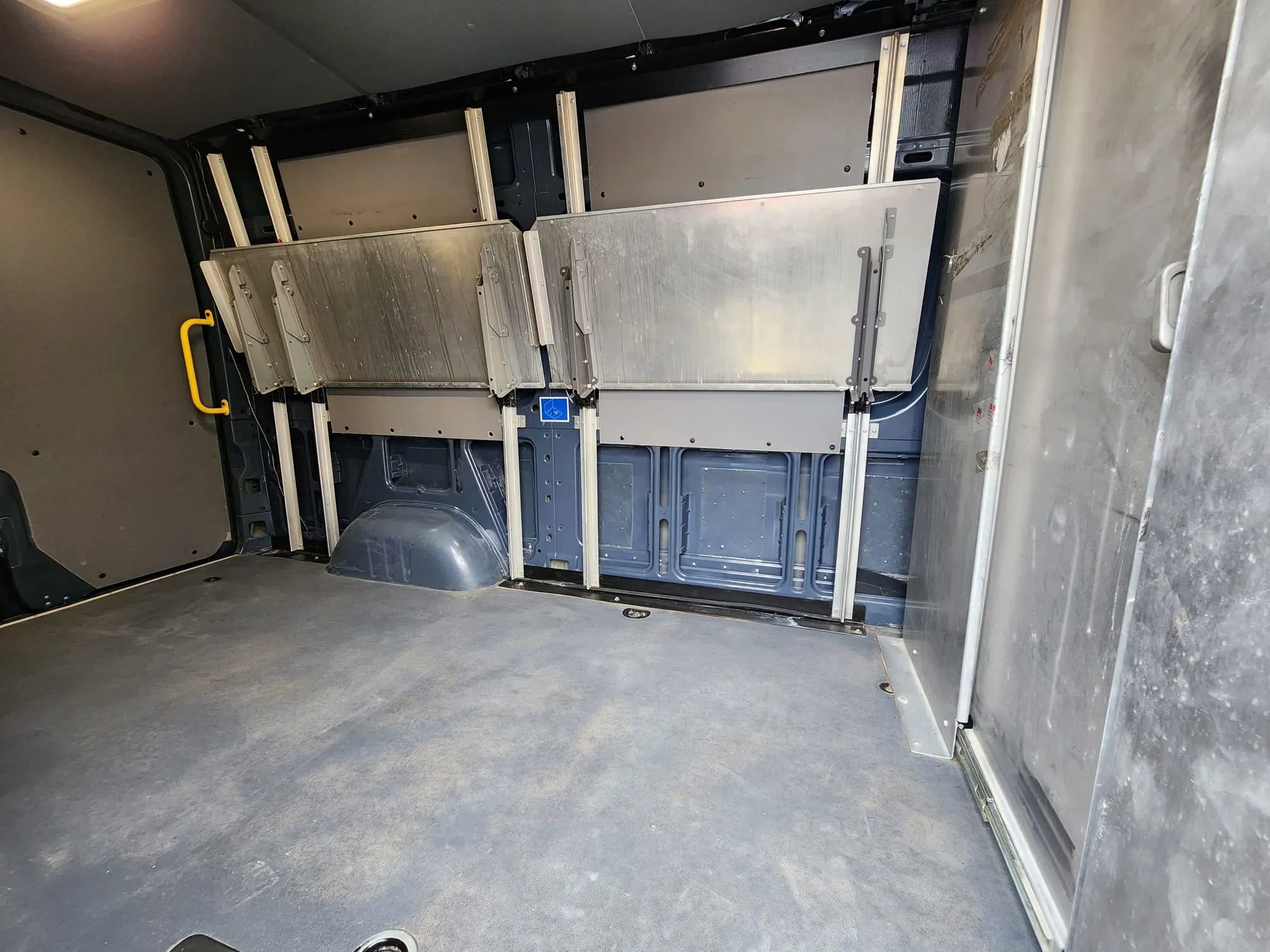 Used 2019 Mercedes-Benz Sprinter 144 image 17