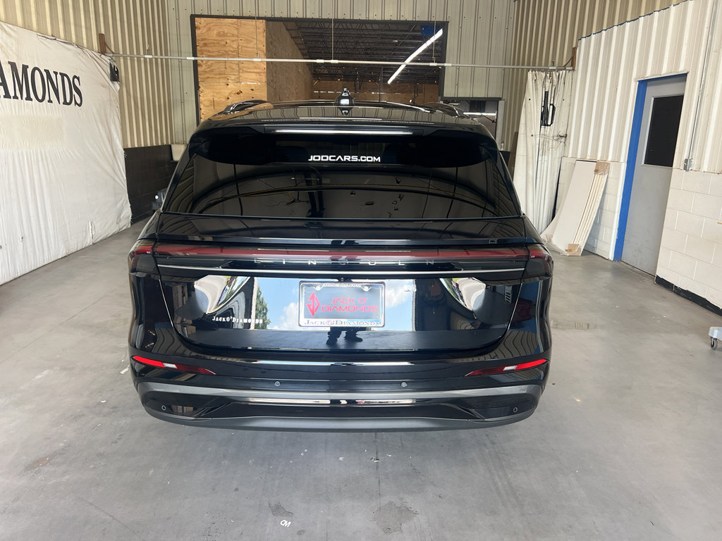 New 2025 Lincoln Nautilus Reserve w/ Jet Appearance Package image 5