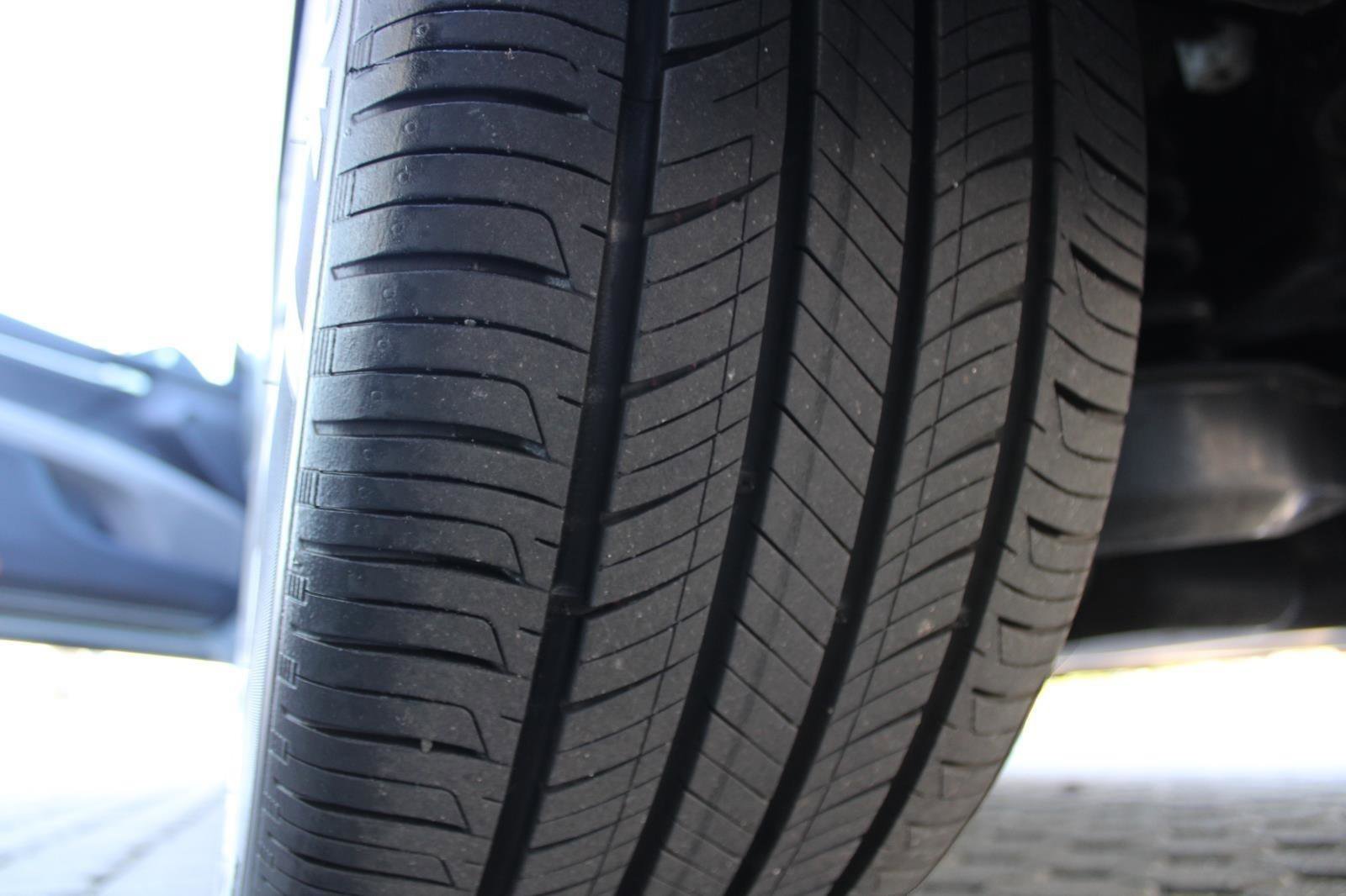 Used 2023 Toyota Camry XLE image 13