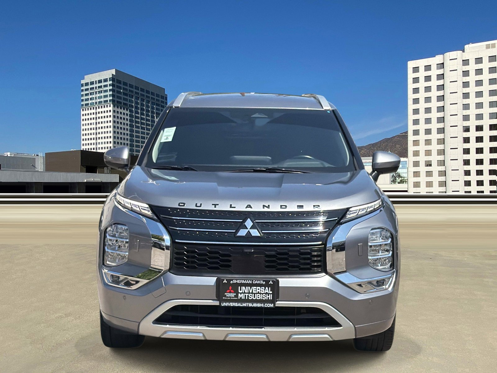 Used 2022 Mitsubishi Outlander SEL AWD/4WD image 2