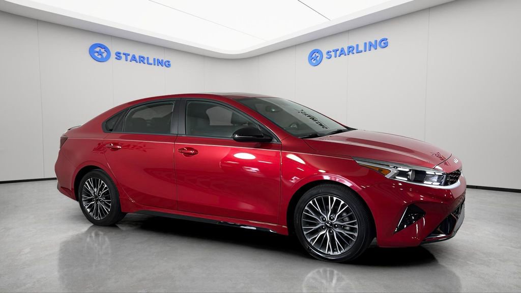 Used 2024 Kia Forte GT-Line w/ GT-Line Premium Package image 13