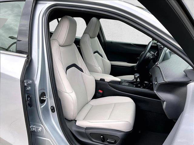 Used 2023 Lexus UX 250h FWD w/ Accessory Package (Z1) image 9