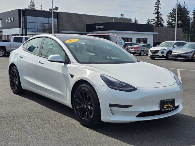 Used 2021 Tesla Model 3 Standard Range Plus image 8