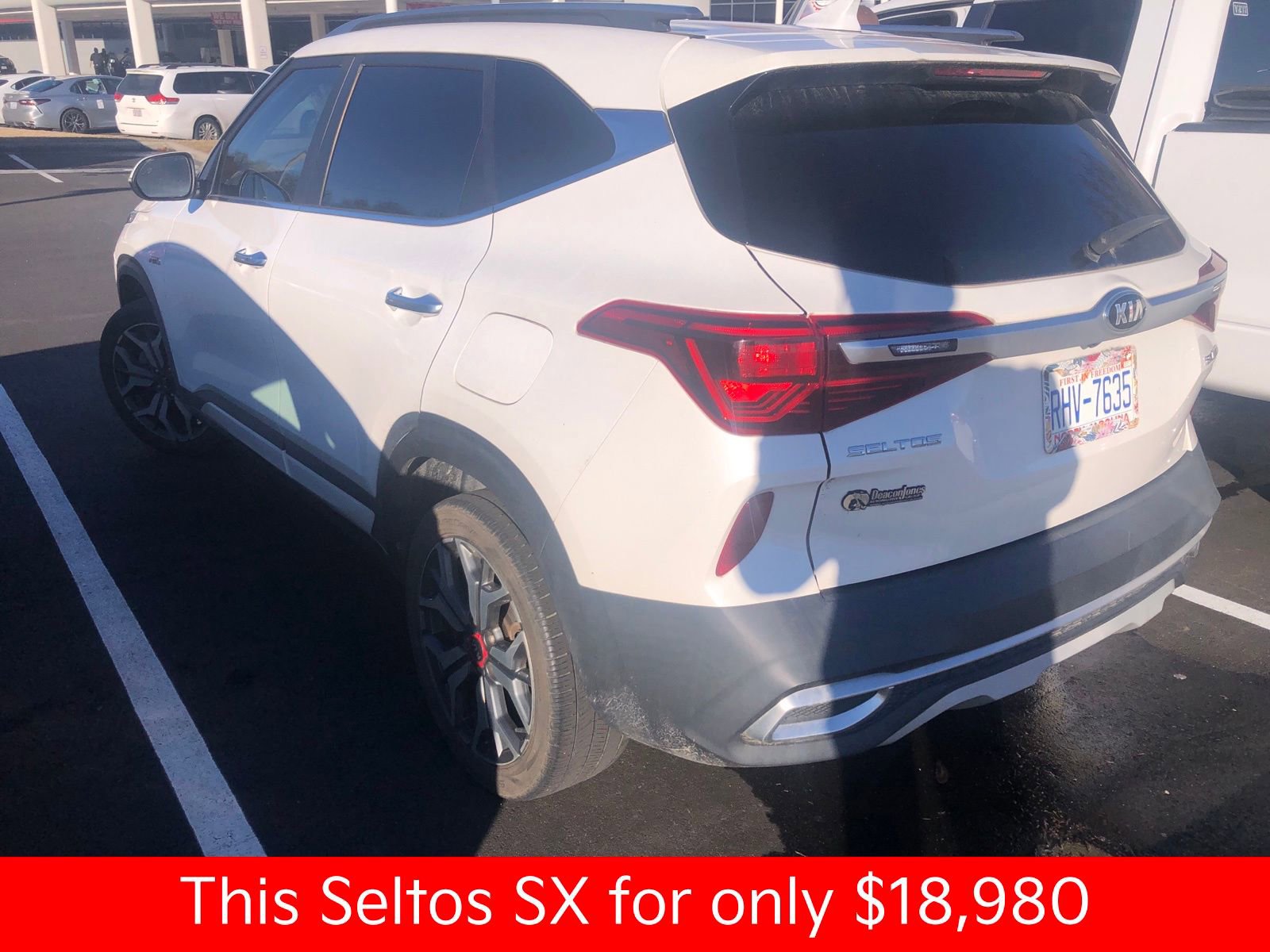 Used 2021 Kia Seltos SX w/ SX Sunroof Package image 5