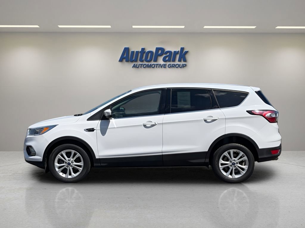 Used 2017 Ford Escape SE AWD/4WD image 4