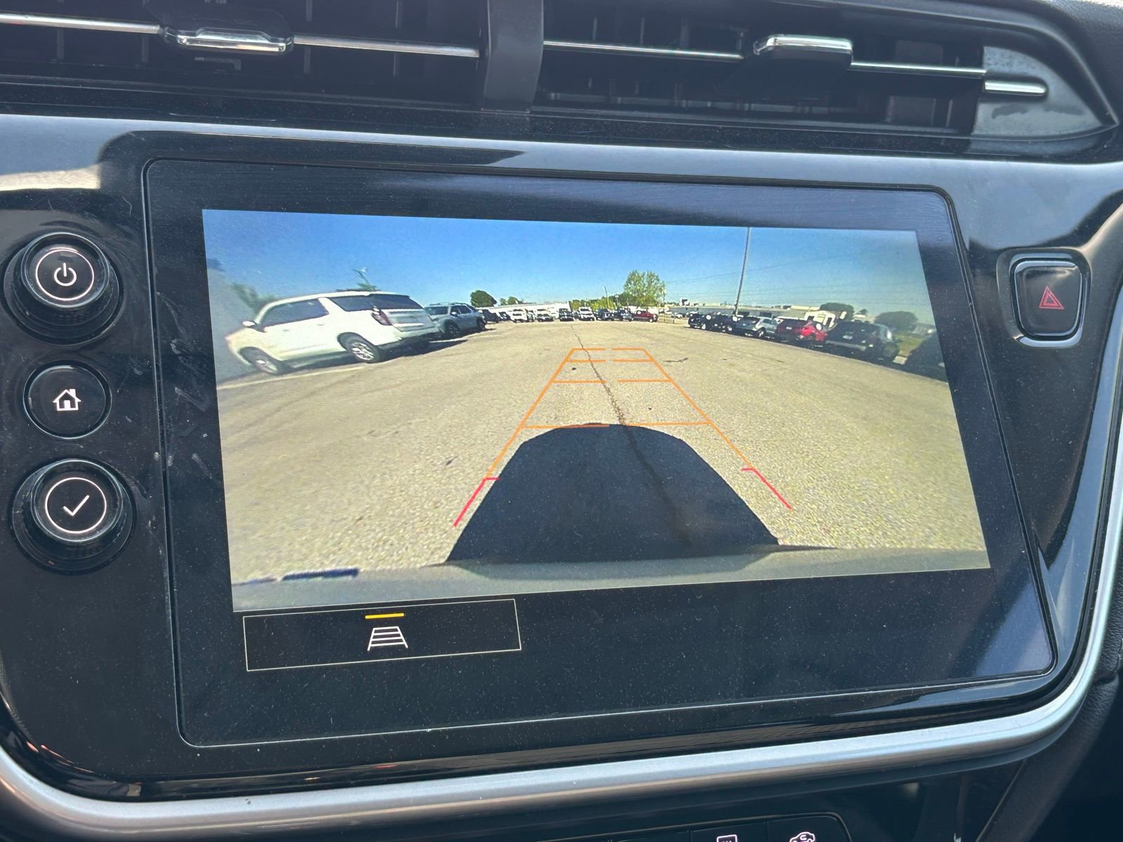 Used 2023 Chevrolet Bolt EUV LT image 5