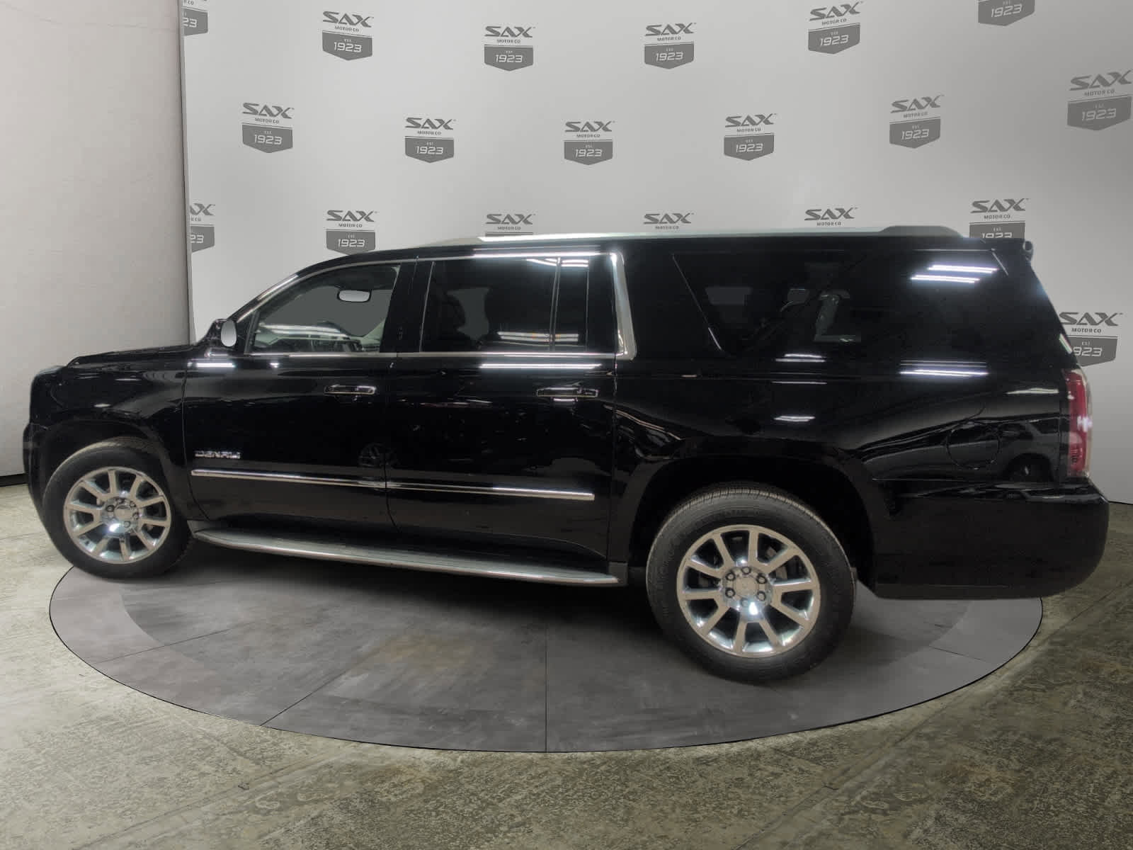 Used 2016 GMC Yukon XL Denali w/ Open Road Package image 2