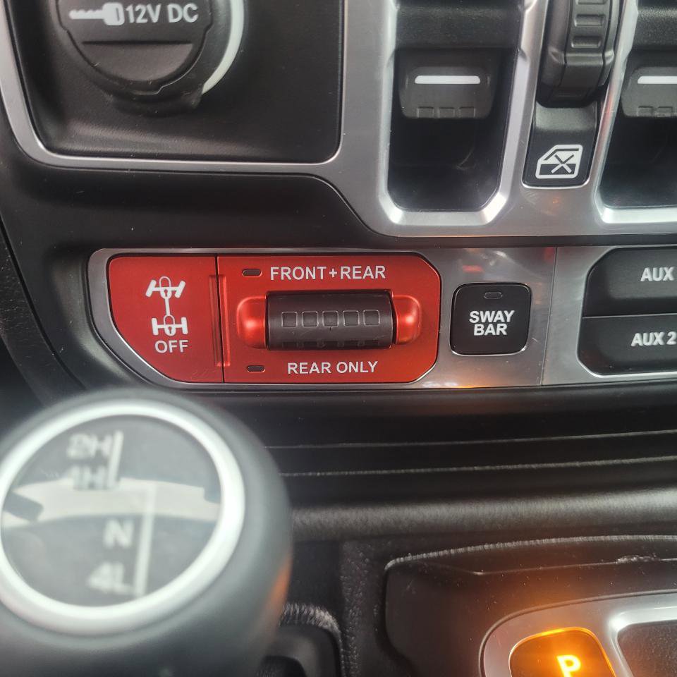 Used 2018 Jeep Wrangler Unlimited Rubicon w/ Dual Top Group image 22