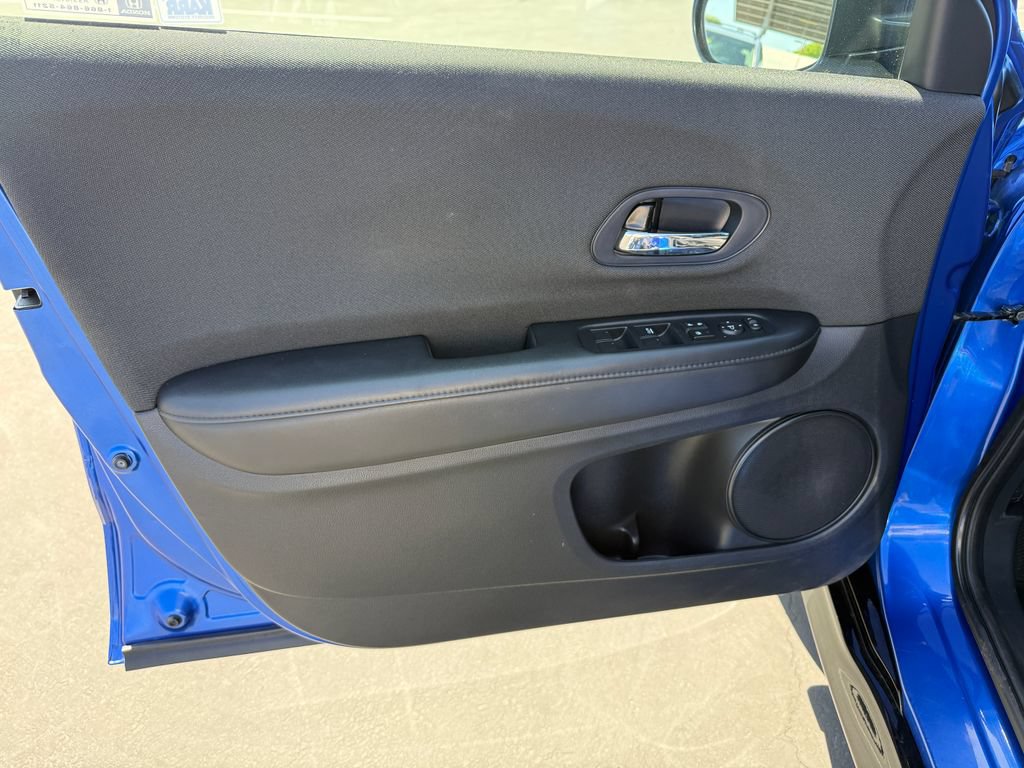 Used 2021 Honda HR-V Sport image 10