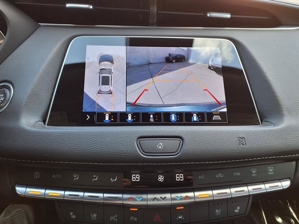 Used 2020 Cadillac XT4 Premium Luxury w/ Enhanced Visibility Package FWD image 25