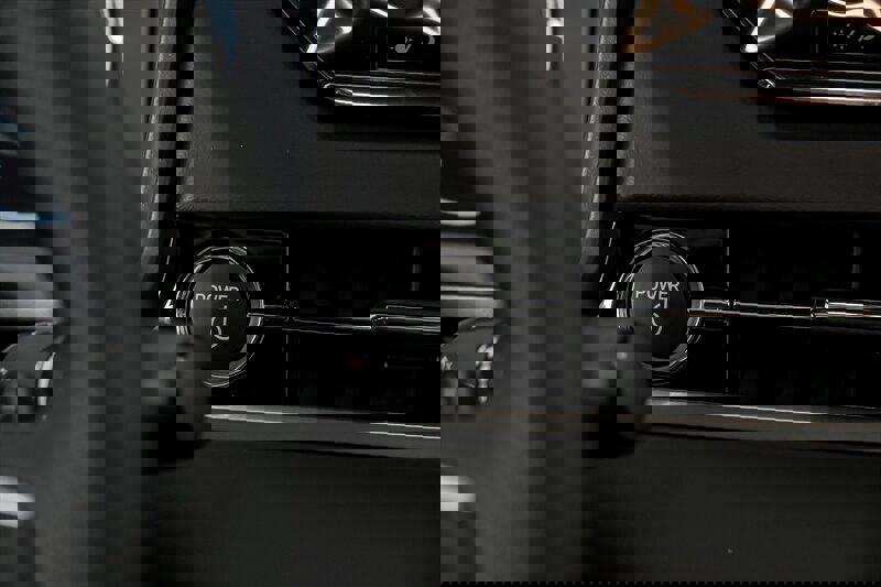 New 2025 Mitsubishi Outlander SEL Black Edition image 22