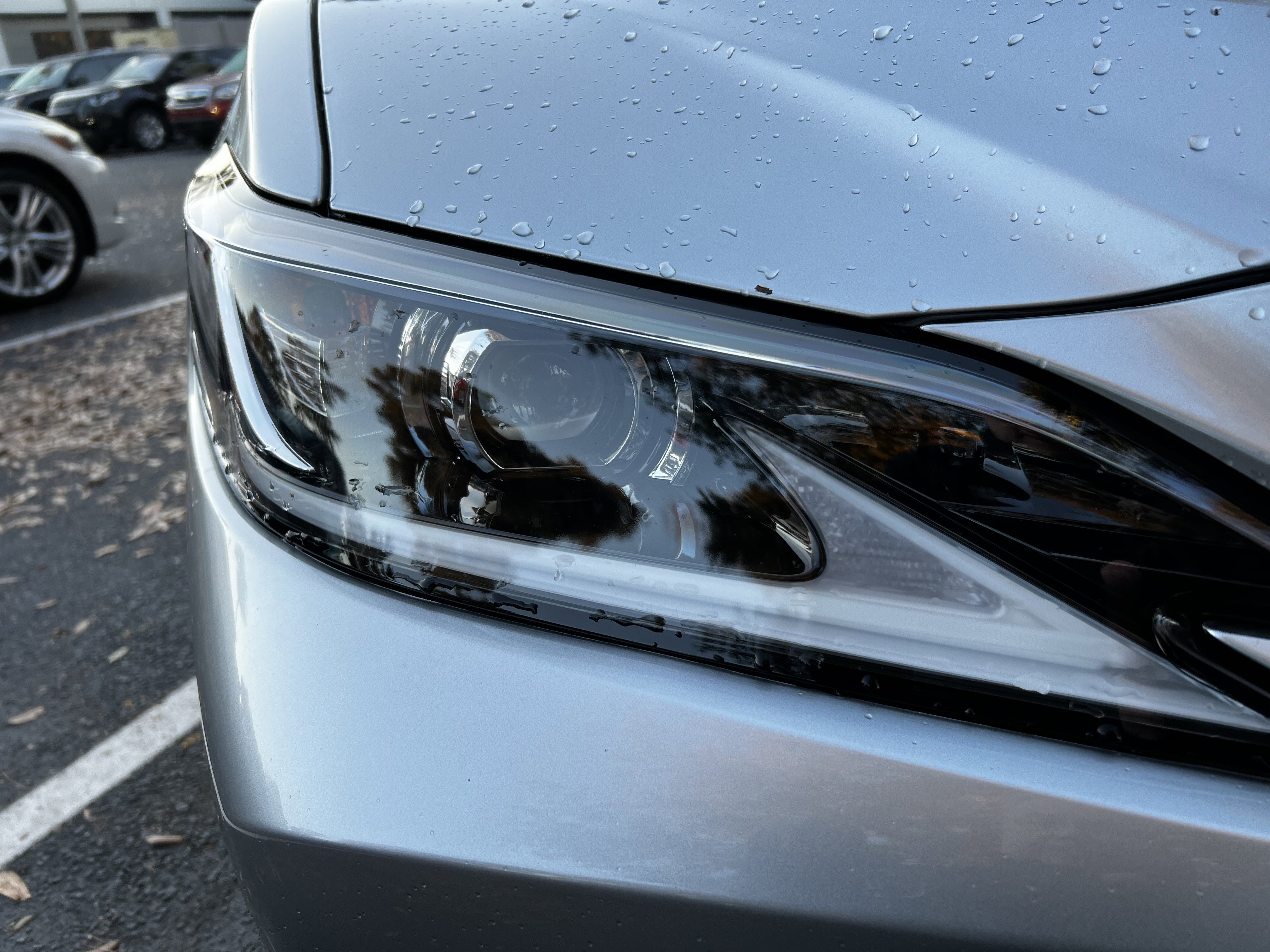 Used 2024 Lexus ES 350 w/ Premium Package image 12