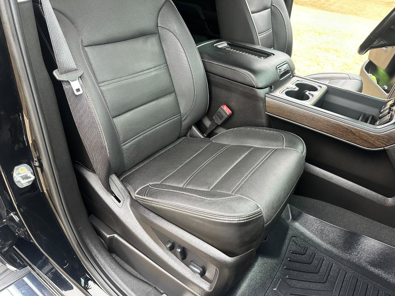 Used 2019 GMC Sierra 3500 Denali w/ Duramax Plus Package image 29