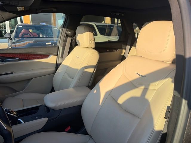 Used 2018 Cadillac XT5 Luxury w/ Driver Awareness Package image 56