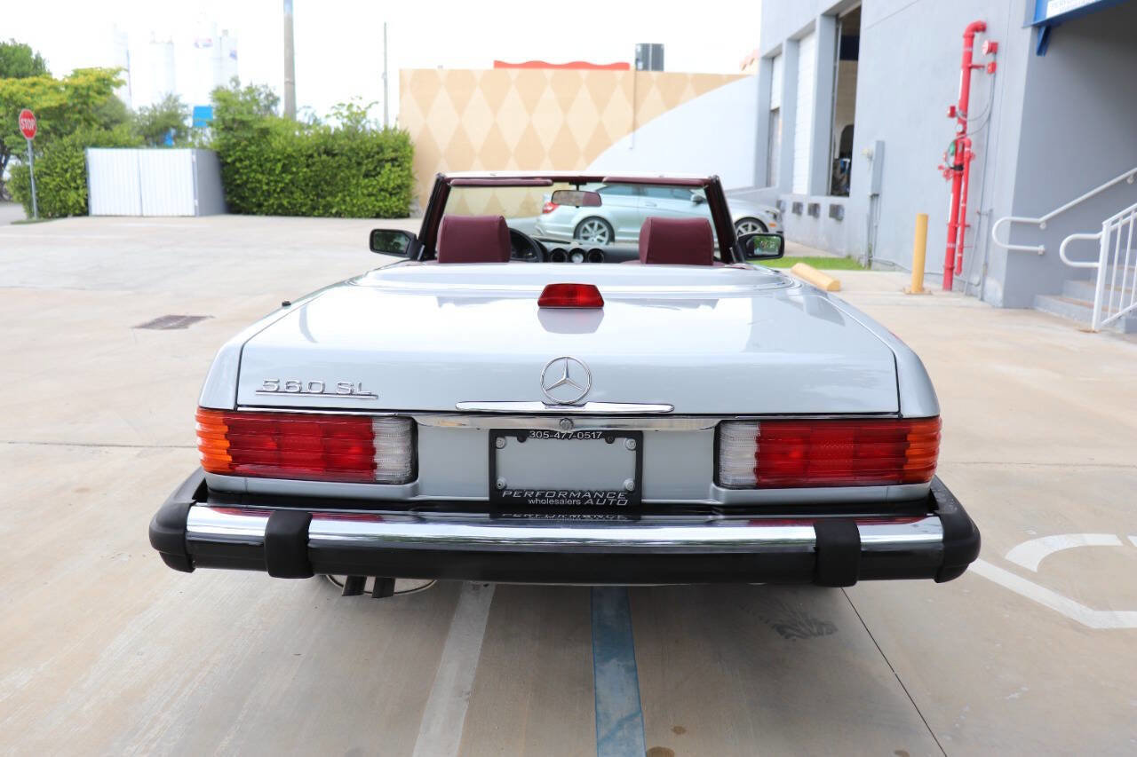Used 1987 Mercedes-Benz 560 SL image 9
