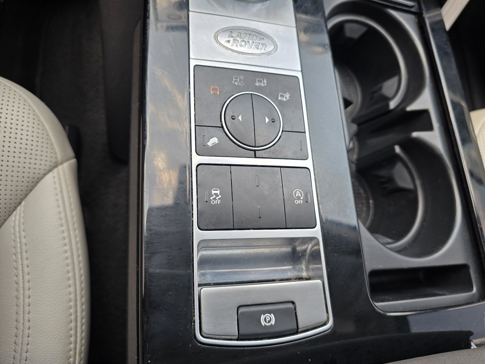 Used 2020 Land Rover Discovery HSE AWD/4WD image 20