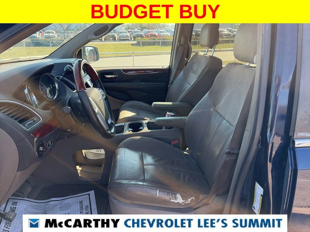 Used 2012 Chrysler Town & Country Limited w/ Luxury Group image 54