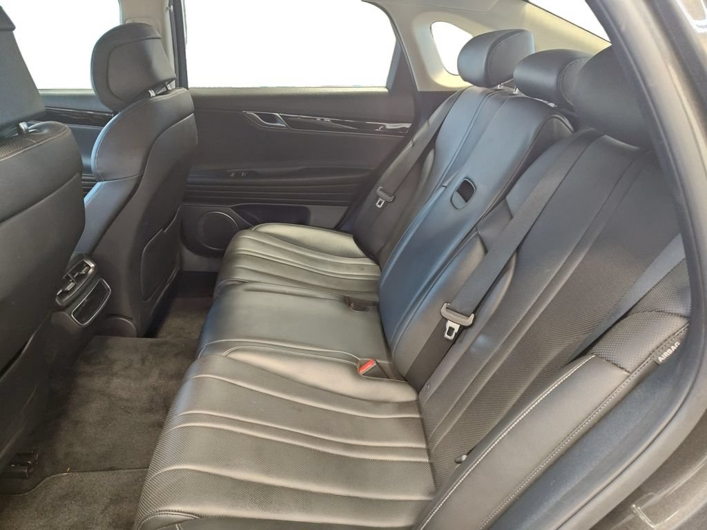 Used 2024 Genesis G80 2.5T AWD/4WD image 13