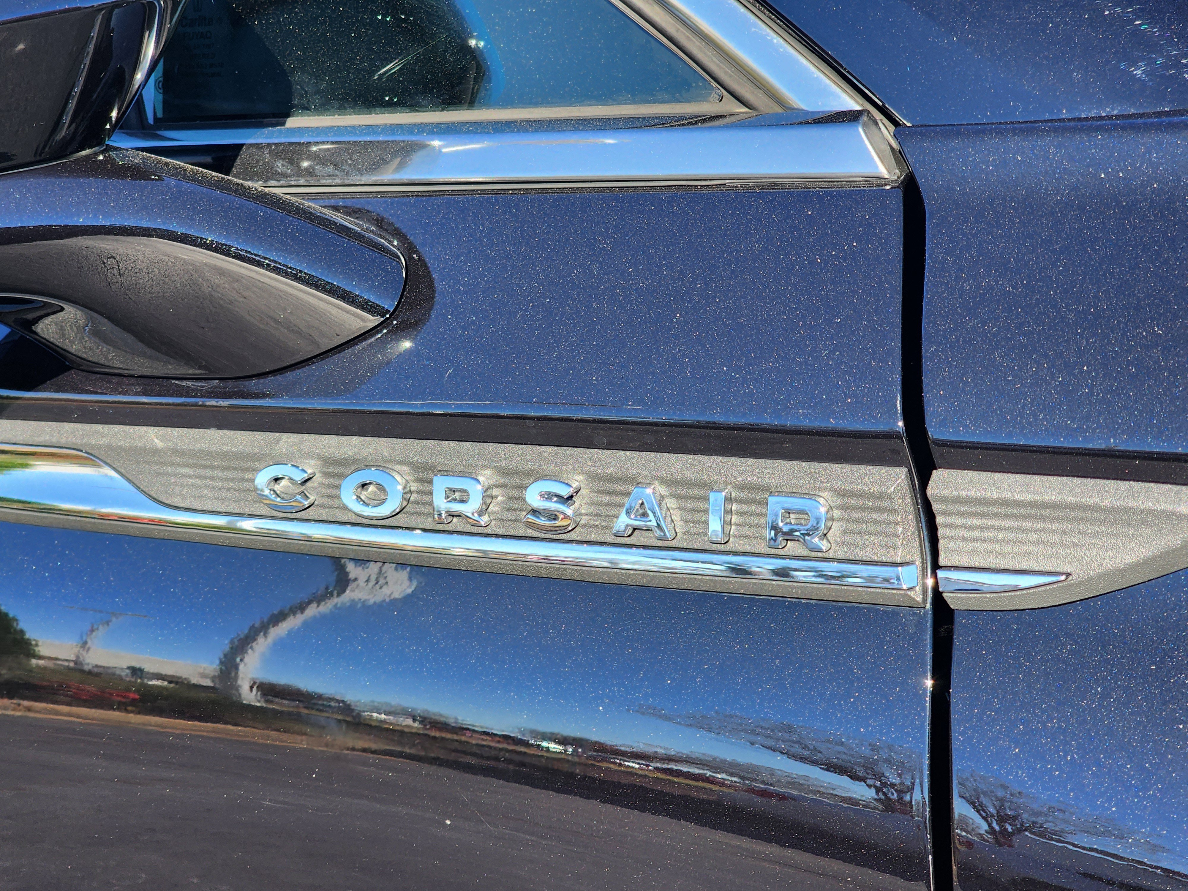 Used 2025 Lincoln Corsair FWD image 8