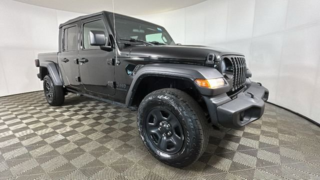 Used 2022 Jeep Gladiator Sport AWD/4WD video 2