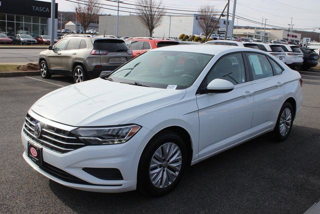 Used 2019 Volkswagen Jetta S w/ Driver Assistance Package image 2