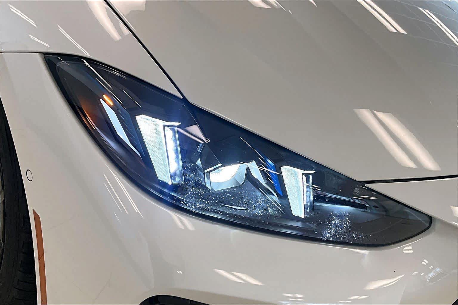 Used 2025 BMW M440i Coupe w/ Premium Package RWD image 25