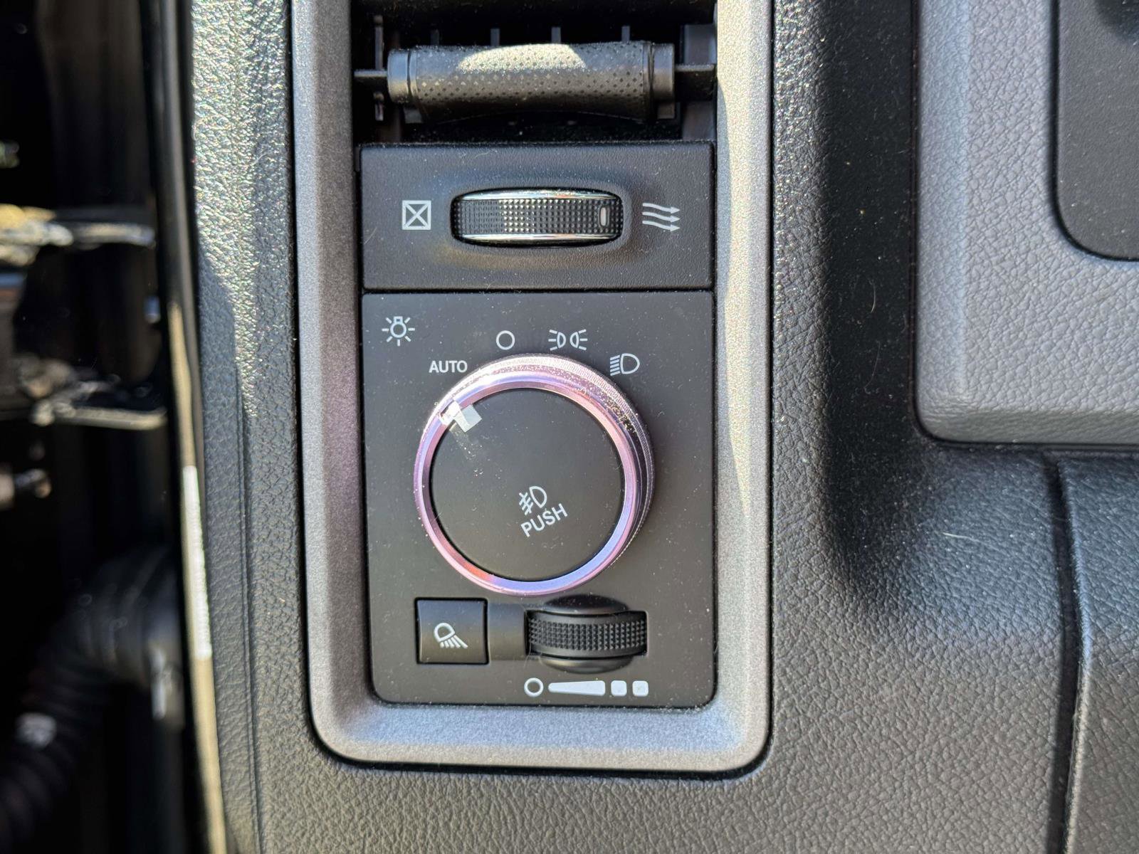 Used 2014 RAM 1500 Express w/ Black Ram 1500 Express Group image 16