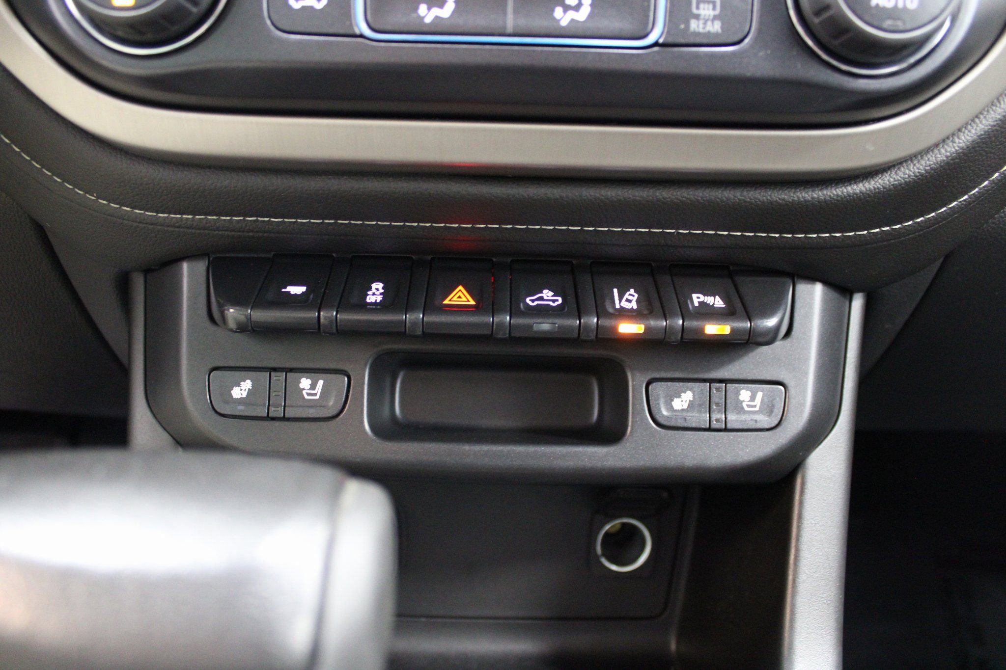 Used 2021 GMC Canyon Denali AWD/4WD image 41
