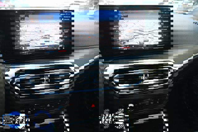 Used 2024 BMW 330e xDrive image 6