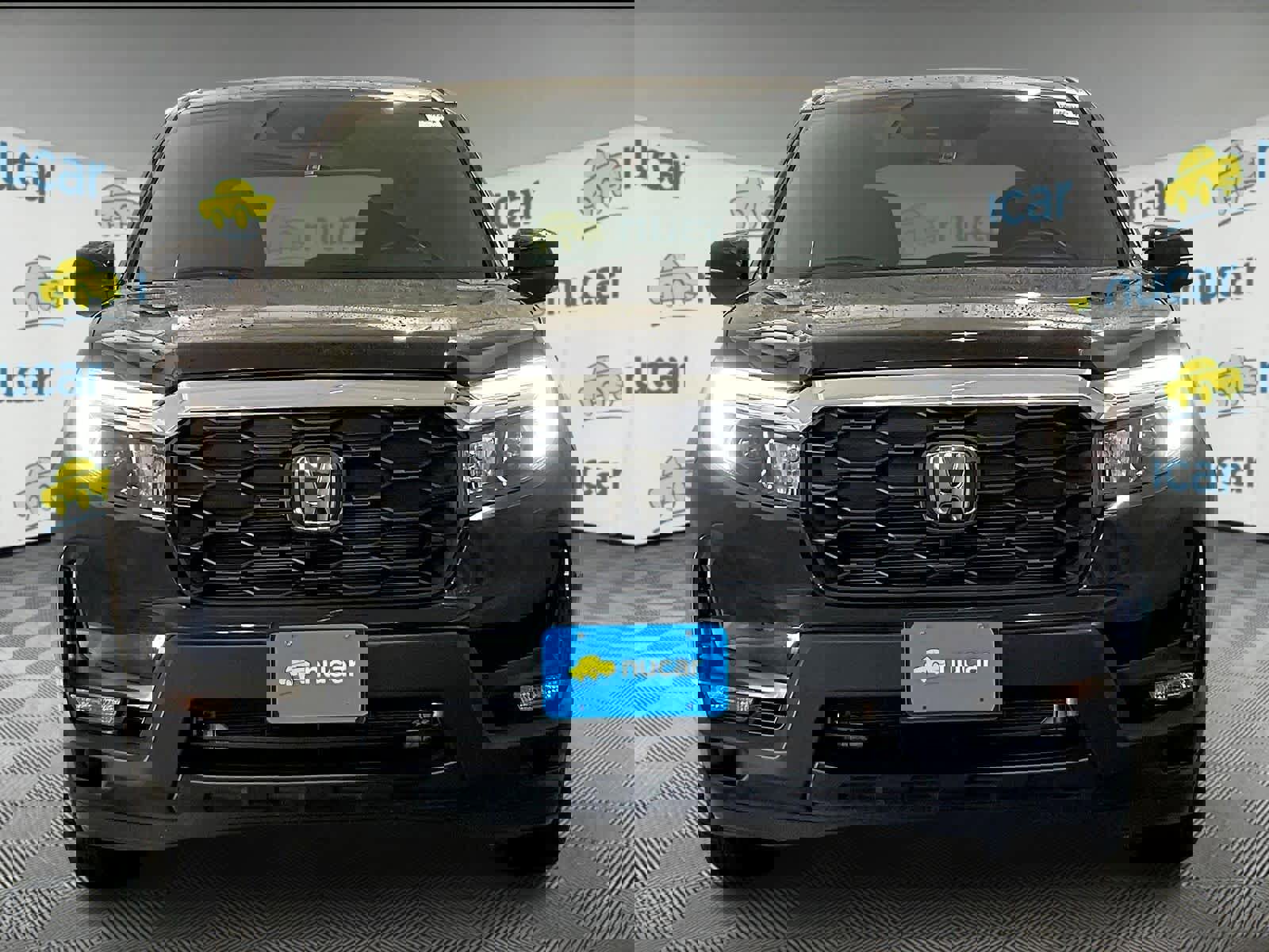 Used 2023 Honda Passport EX-L image 2