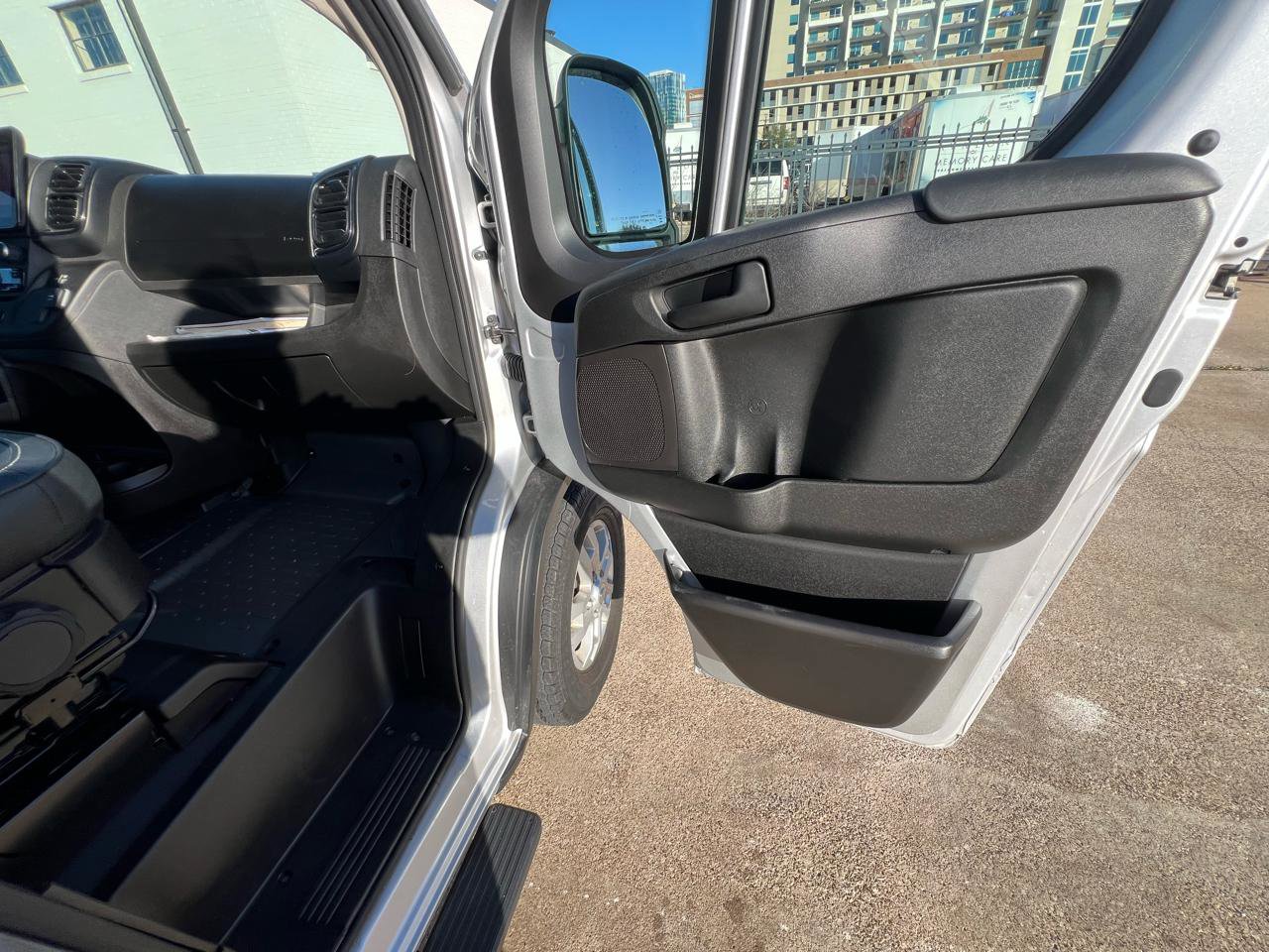 Used 2023 RAM ProMaster 3500 w/ Premium Convenience Group B image 32