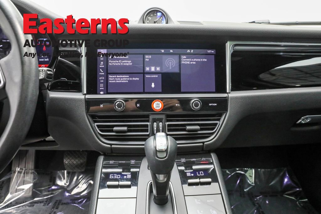 Used 2023 Porsche Macan T w/ Premium Package Plus image 13