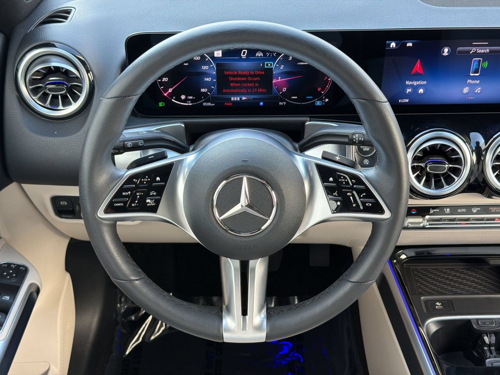 Used 2026 Mercedes-Benz GLB 250 4MATIC image 11
