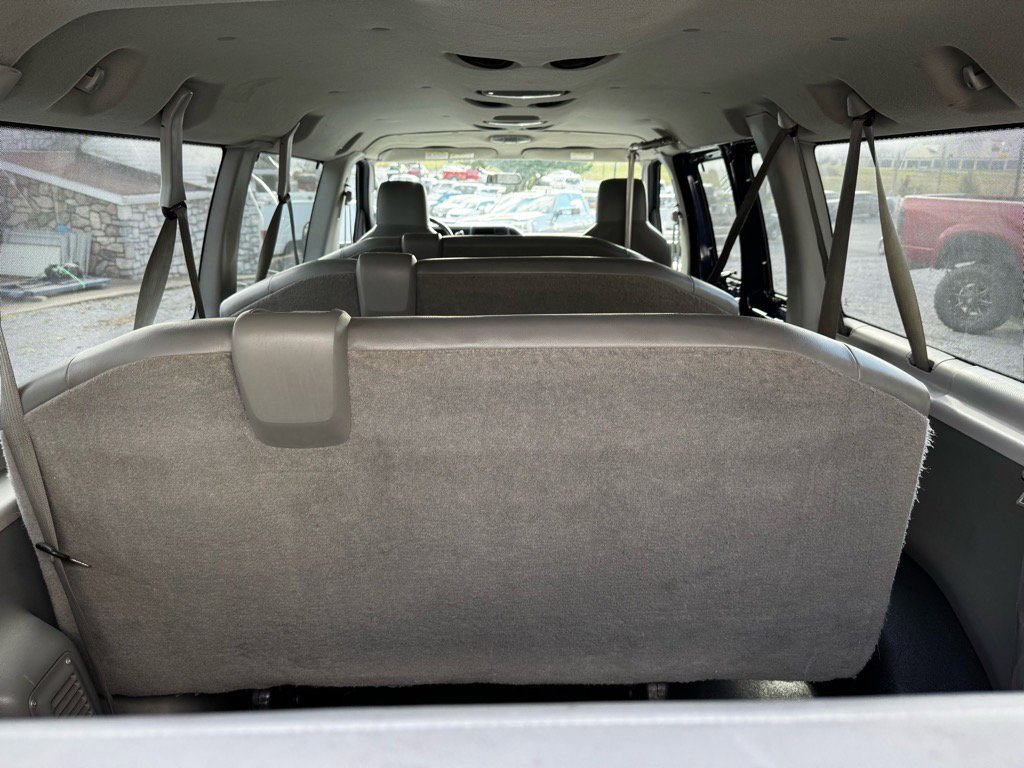 Used 2012 Ford E-350 and Econoline 350 XL w/ PWR Windows & Locks Group RWD image 19