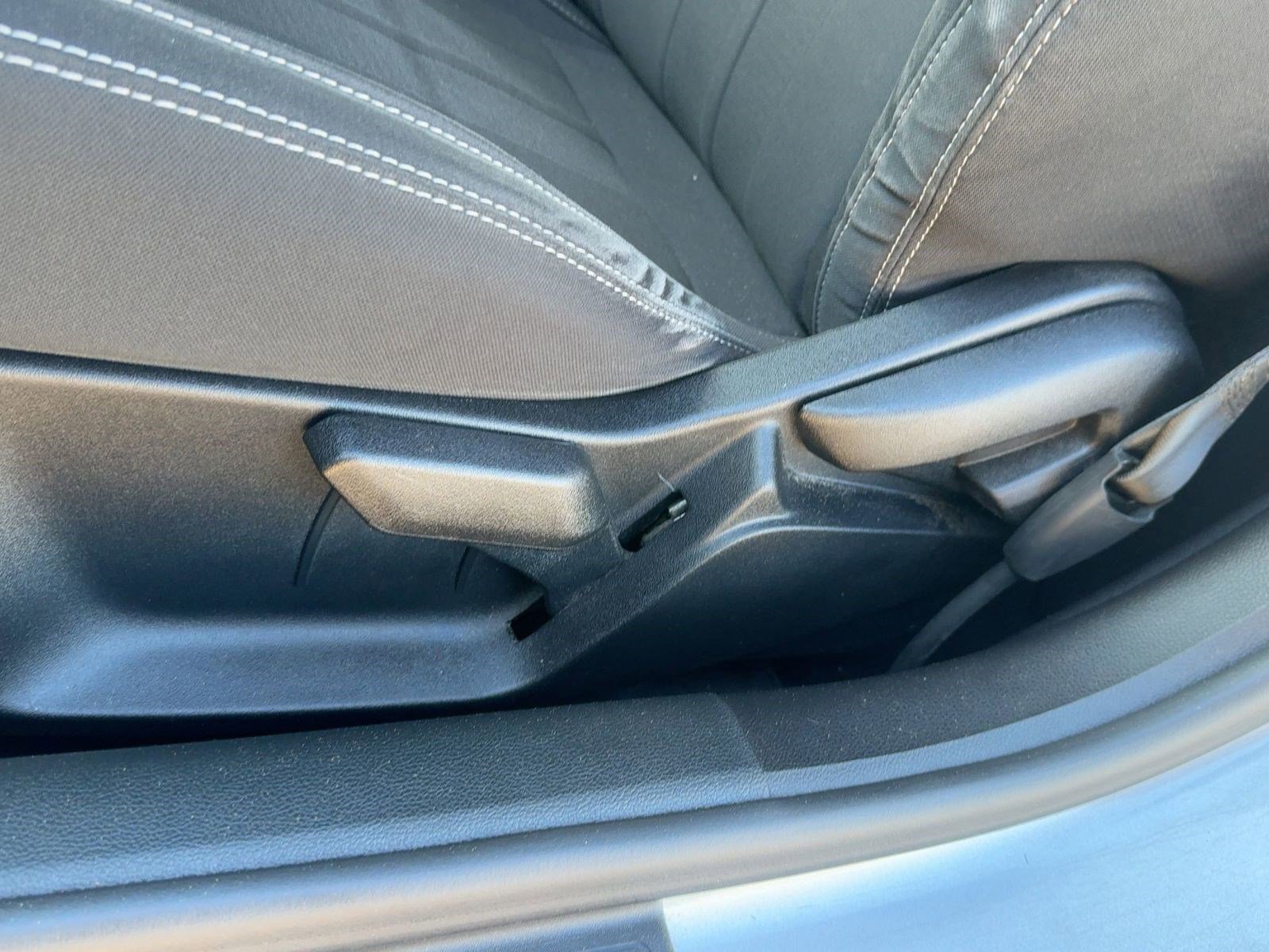 Used 2021 Ford Mustang Coupe image 13