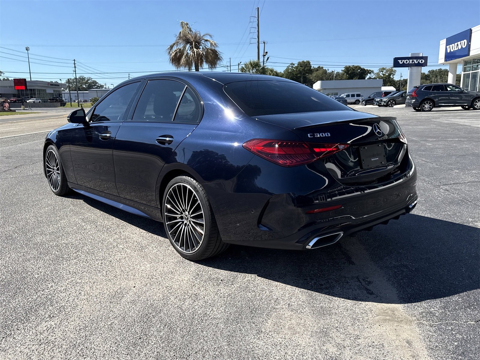 Used 2023 Mercedes-Benz C 300 Sedan image 3