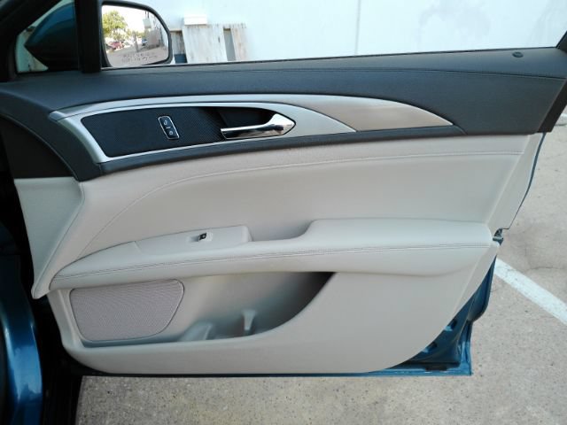 Used 2019 Lincoln MKZ Premiere FWD image 19