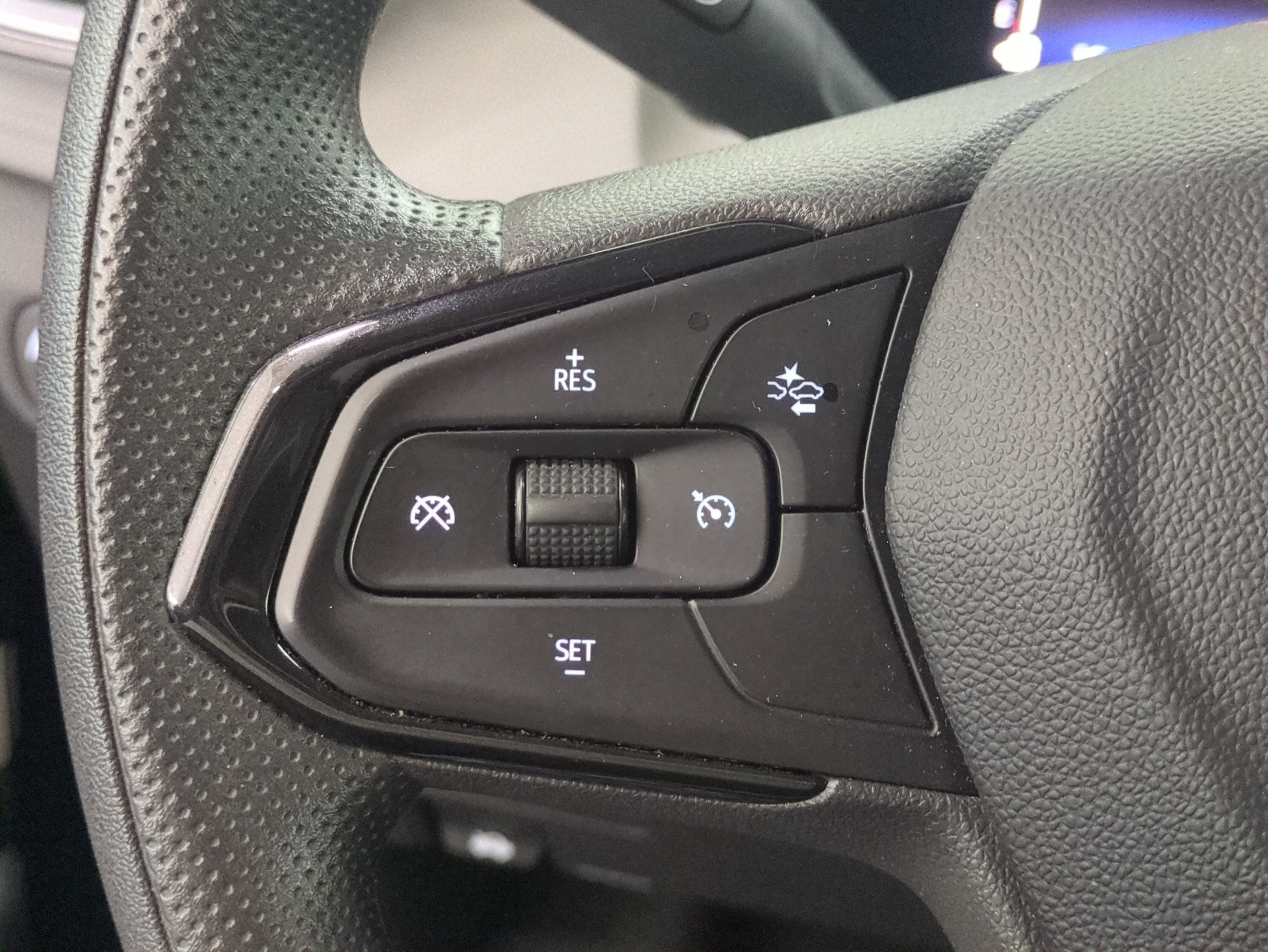 Used 2024 Chevrolet TrailBlazer LT image 27