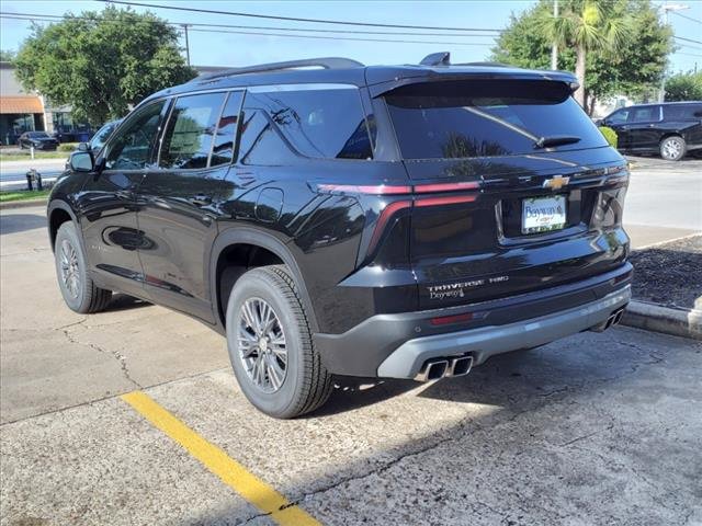 New 2024 Chevrolet Traverse LT image 2