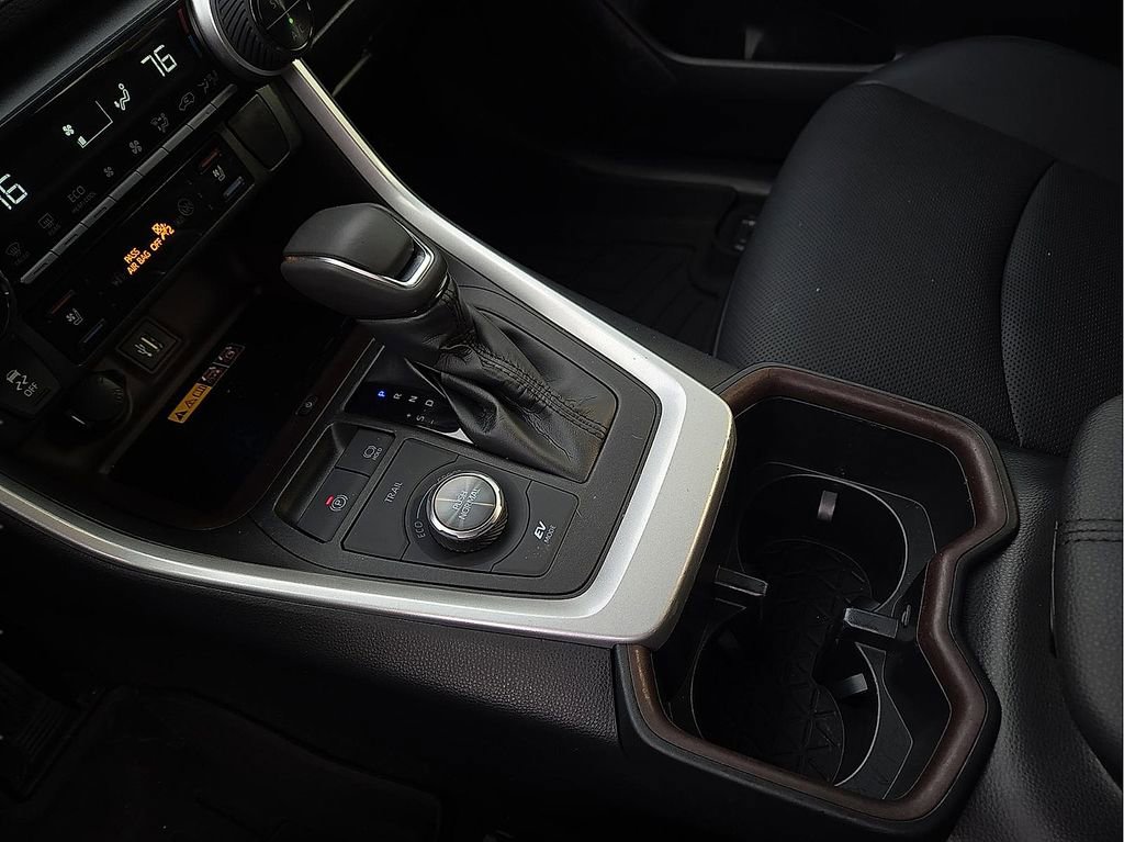 Used 2023 Toyota RAV4 Limited AWD/4WD image 20